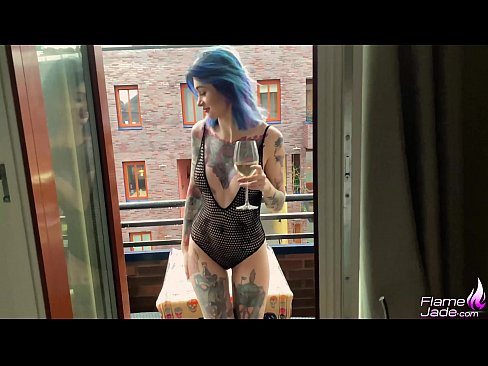 ❤️ Te kotiro tino nui e ngotea ana me te karepe me te whana i raro i te rangi tuwhera ❤❌ Porno i mi.nudexxx.ru ❌️❤